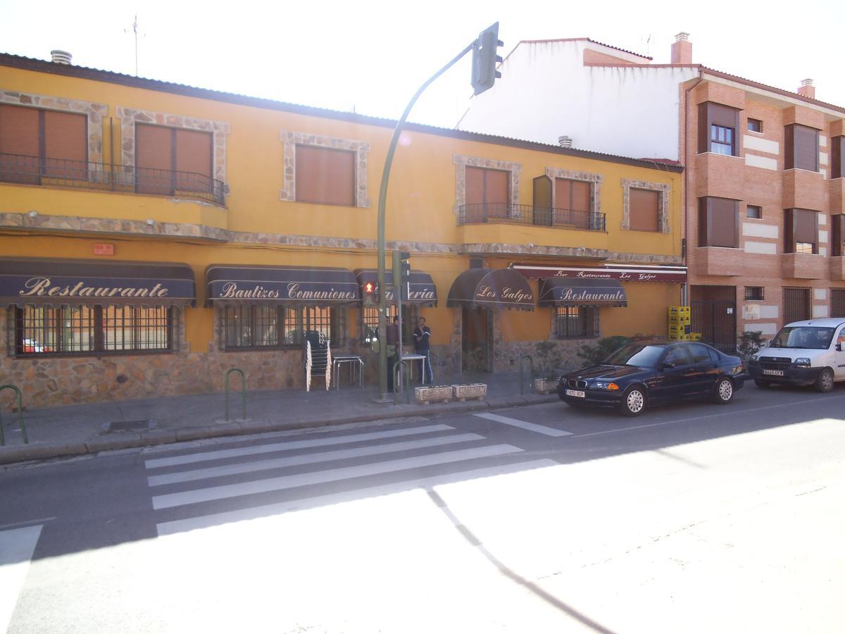 Hostal Los Galgos Yepes Zewnętrze zdjęcie