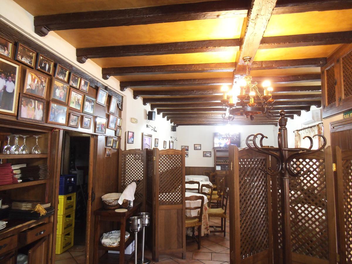 Hostal Los Galgos Yepes Zewnętrze zdjęcie