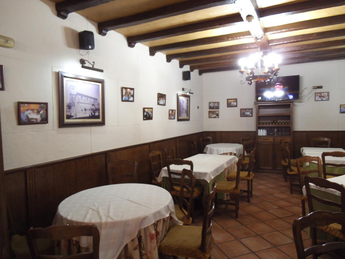 Hostal Los Galgos Yepes Zewnętrze zdjęcie