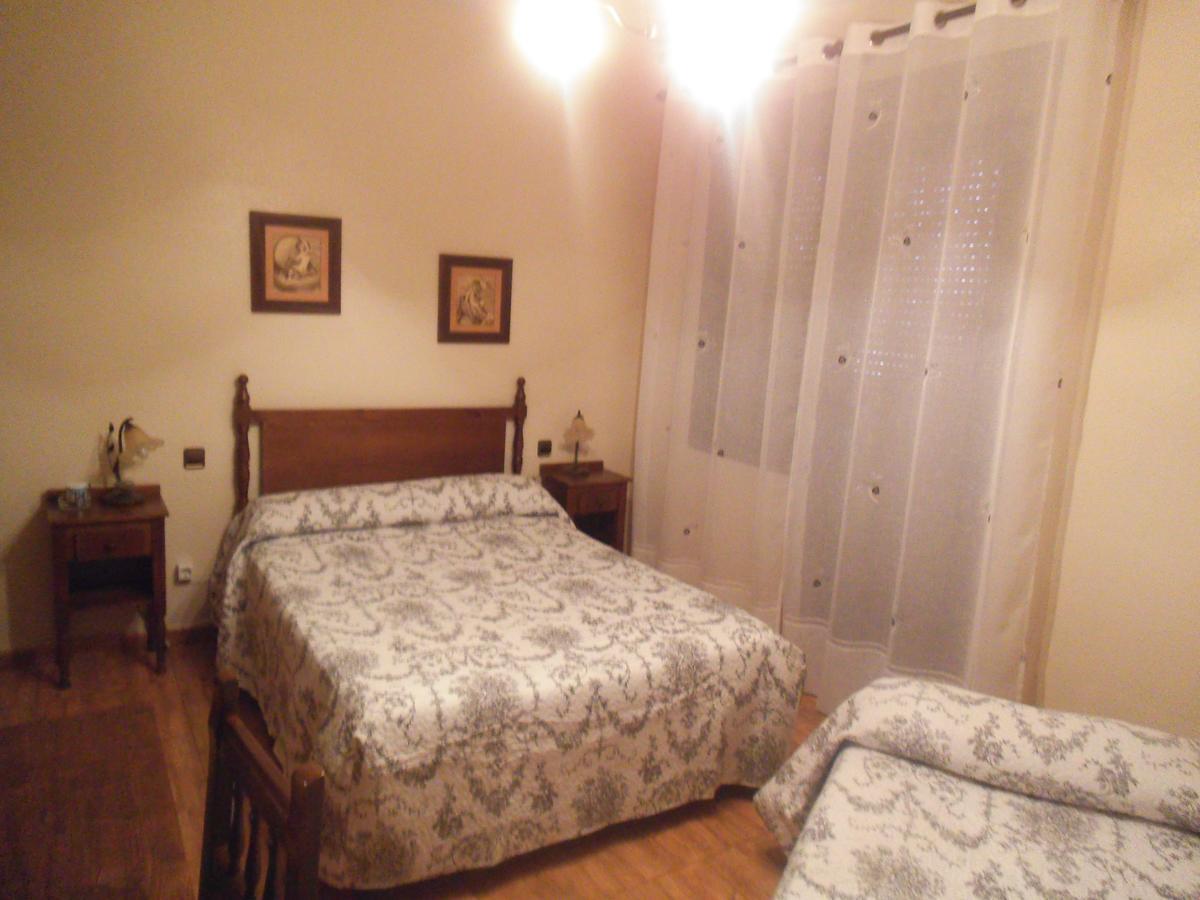 Hostal Los Galgos Yepes Zewnętrze zdjęcie