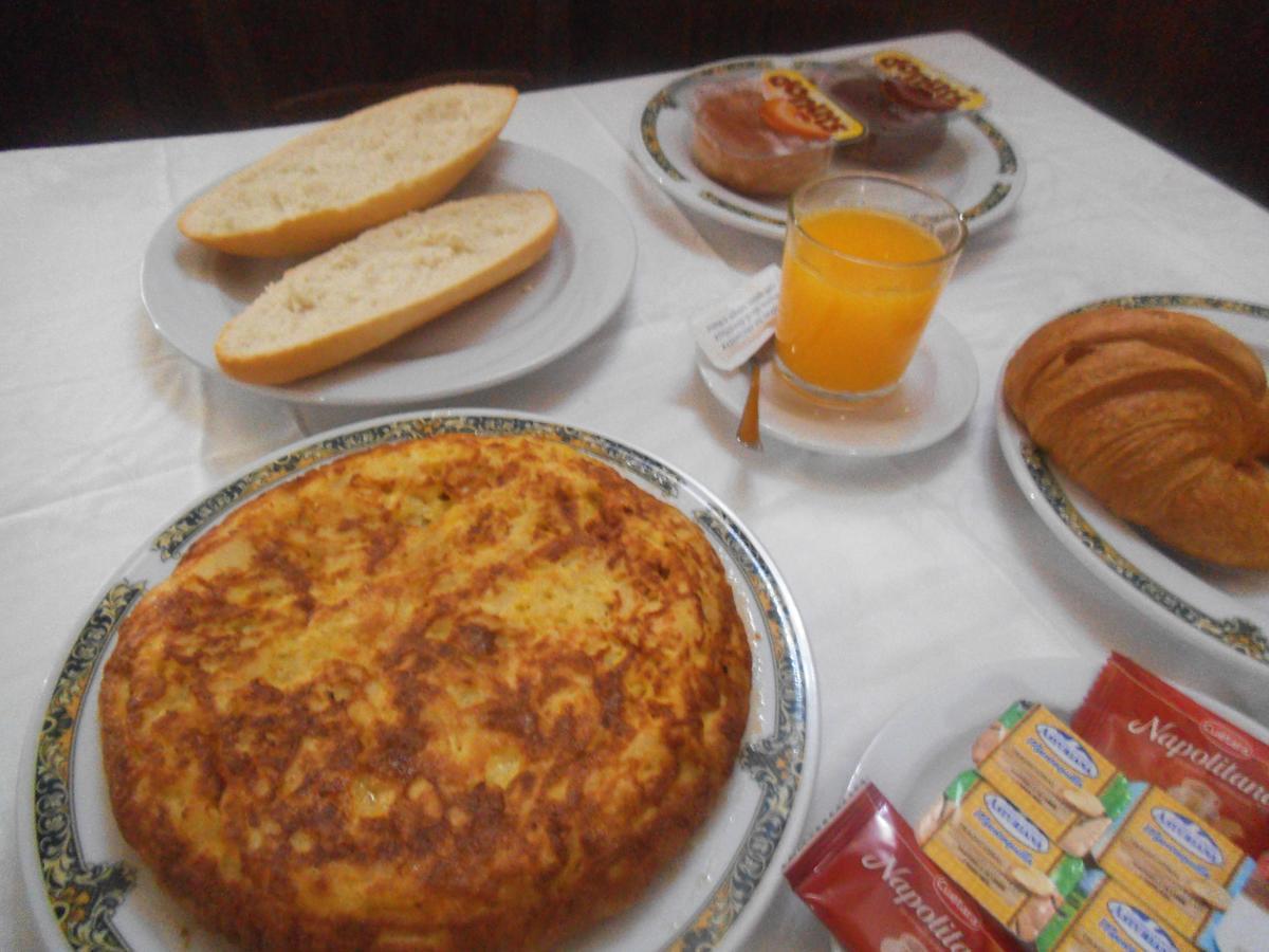 Hostal Los Galgos Yepes Zewnętrze zdjęcie